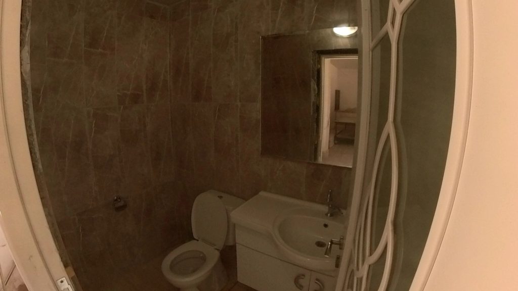 Mersin Erdemli Merkez Türbe Caddesinde Satılık 180 m2 Dükkan