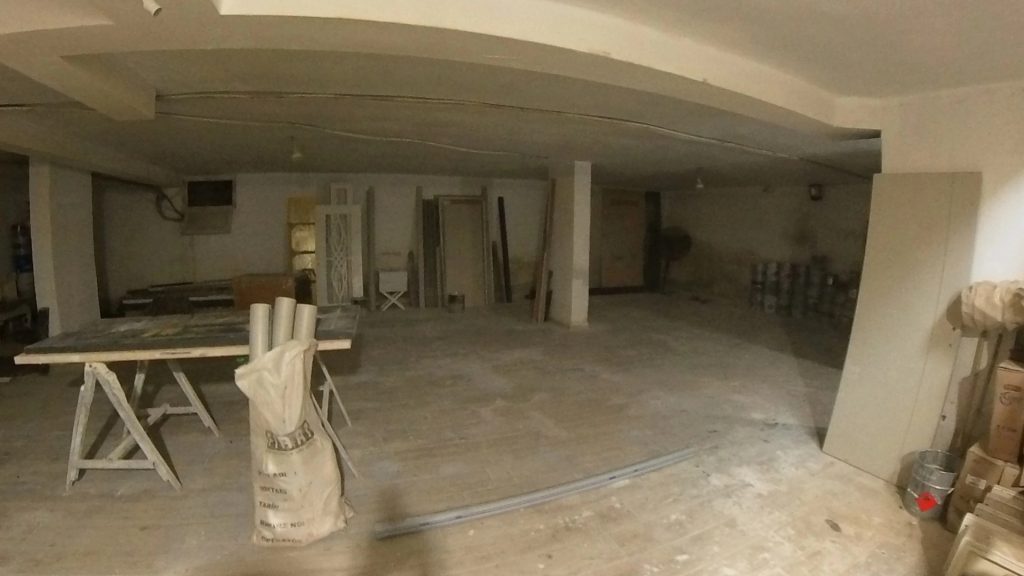 Mersin Erdemli Merkez Türbe Caddesinde Satılık 180 m2 Dükkan