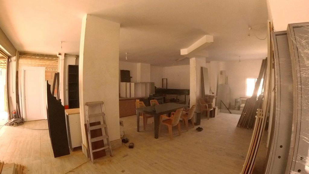 Mersin Erdemli Merkez Türbe Caddesinde Satılık 180 m2 Dükkan