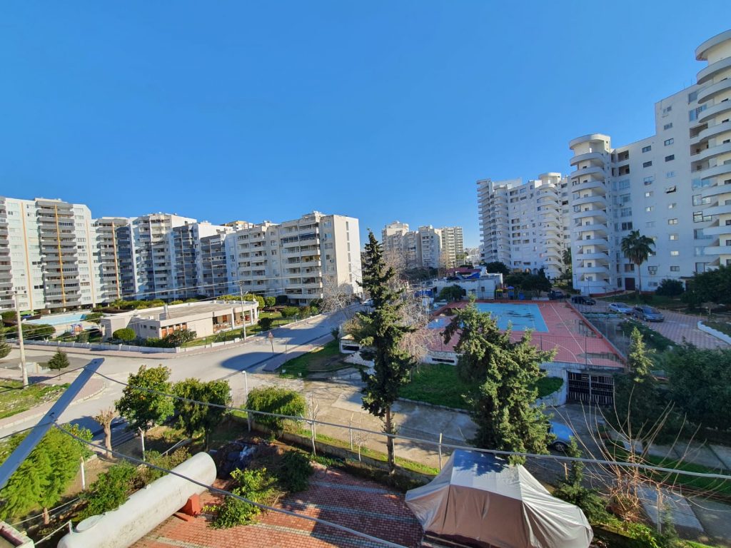 Möblierte 2+1 Wohnung zum Verkauf in Mersin Erdemli Arpaçbahşiş Yıldıztaşı Sitesi