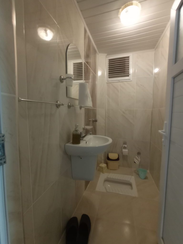 Mersin Erdemli Tömük Güllük Sitesi Eşyalı Satılık 2+1 Daire