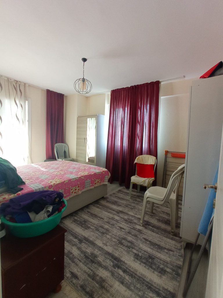 Mersin Erdemli Tömük Güllük Sitesi Eşyalı Satılık 2+1 Daire