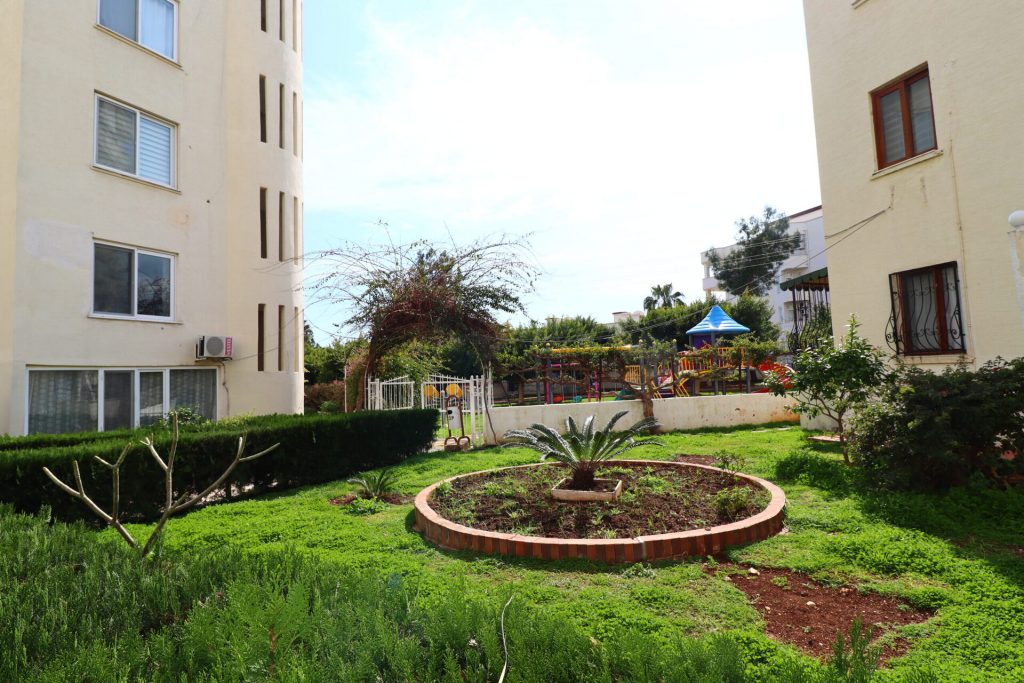 Mersin Erdemli Ayaş Korikos Sitesi Eşyalı  Satılık 1+1 Daire 