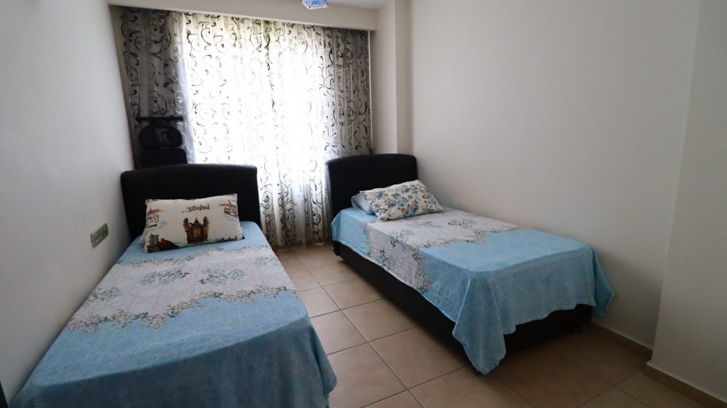 Mersin Erdemli Kumkuyu Altınportakal Sitesi Satılık  Deniz Manzaralı Eşyalı 3+1 Daire