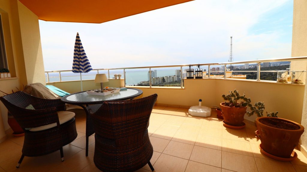 Mersin Erdemli Ayaş Larissa Sitesi Deniz Manzaralı  Satılık  3+1 Daire
