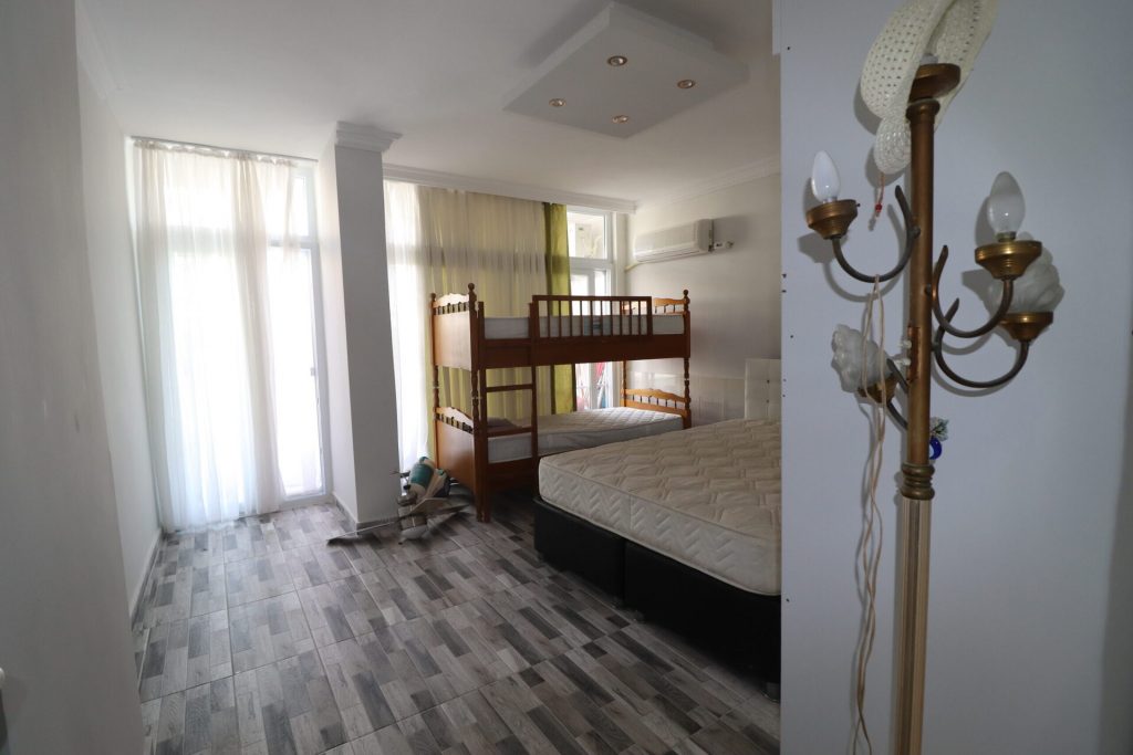 Mersin Erdemli Arpaçbahşiş Güneş 3 Satılık Bahçe Katı 1+1 Eşyalı Masrafsız Daire