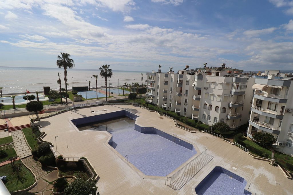 Mersin Erdemli Erdemkent Sitesi Satılık 3+1 Köşe Daire
