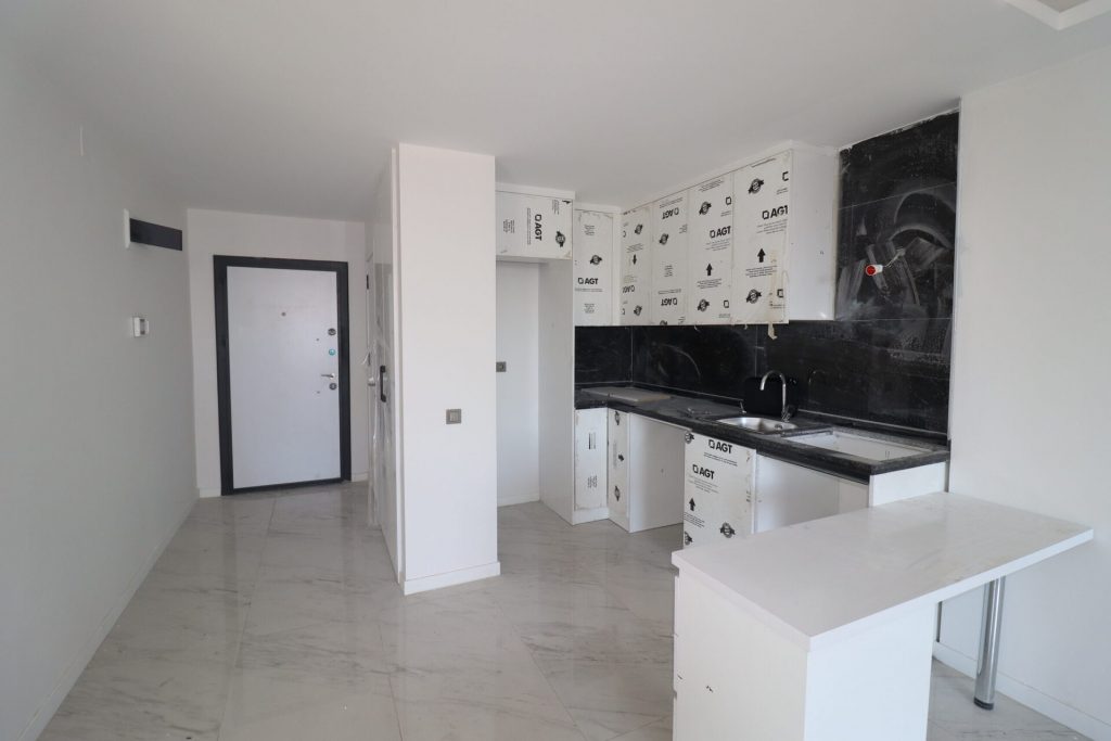 Mersin Erdemli Merkez 2+1 Satılık Sıfır Geniş Daire