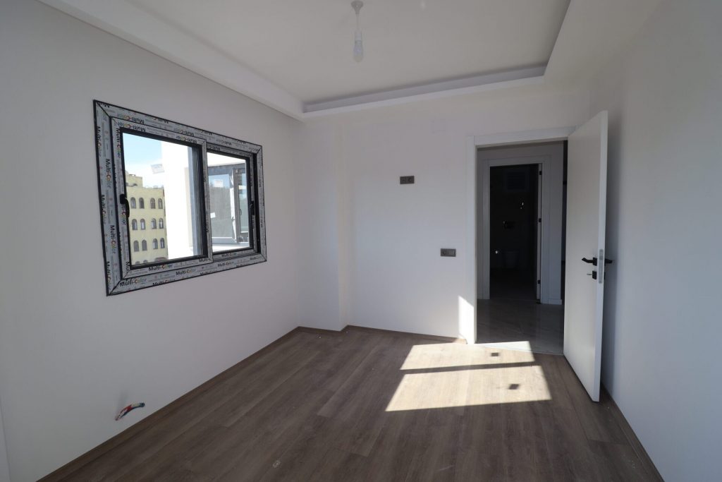 Mersin Erdemli Merkez 2+1 Satılık Sıfır Geniş Daire