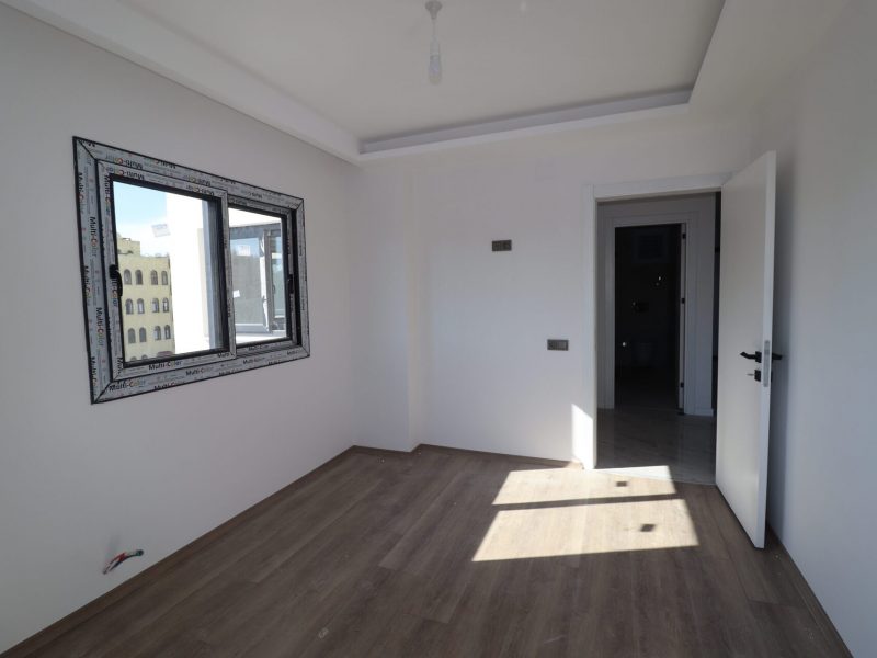 Mersin Erdemli Merkez 2+1 Satılık Sıfır Geniş Daire