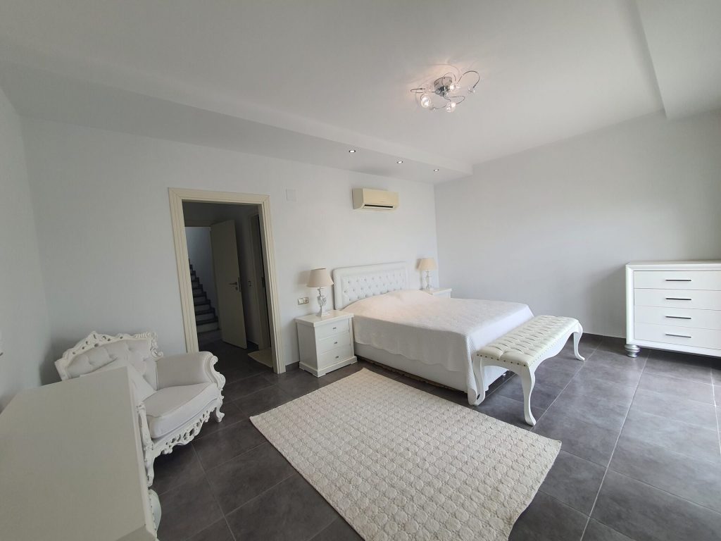Mersin Silifke Narlıkuyu Osiris Villaları Satılık 4+1 Villa