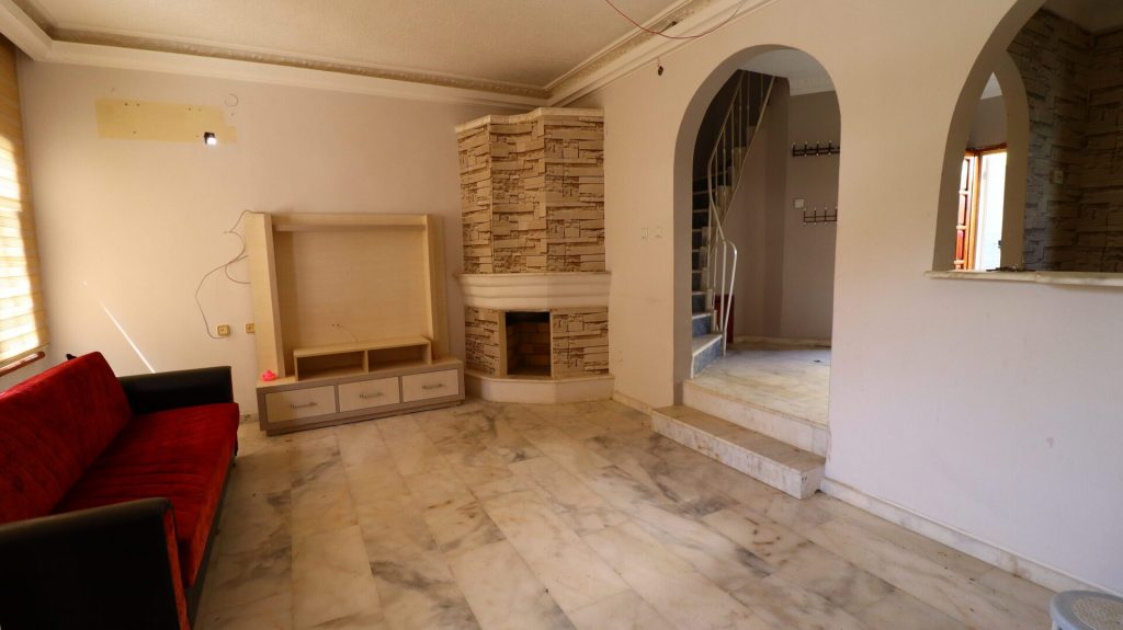 Mersin Erdemli Ayaş Villa Akpınar Satılık 4+1 Tripleks Villa