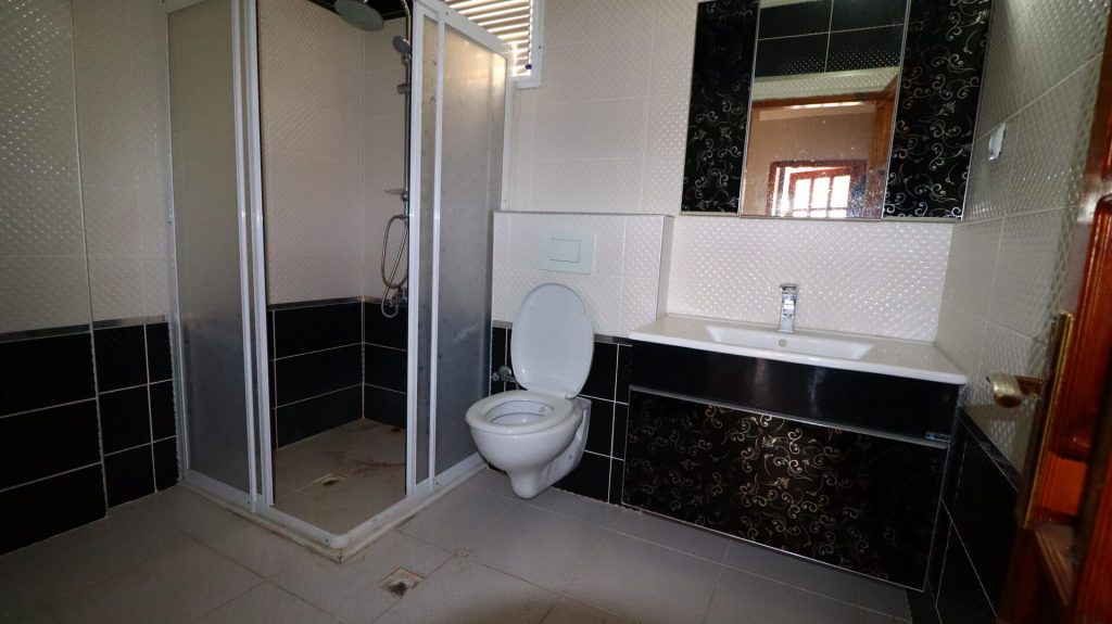 Mersin Erdemli Ayaş Villa Akpınar Satılık 4+1 Tripleks Villa