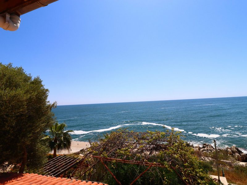 Mersin Erdemli Ayaş 5+1 Denize Sıfır Fourlex Villa