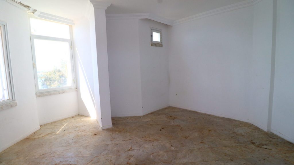 Mersin Erdemli Tömük Sembol Sitesi Eşyalı Satılık 2+1 Lüks Daire
