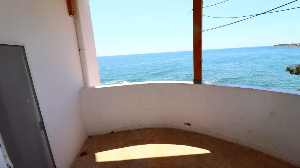 Mersin Erdemli Ayaş 5+1 Denize Sıfır Fourlex Villa