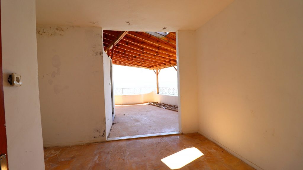 Mersin Erdemli Ayaş 5+1 Denize Sıfır Fourlex Villa
