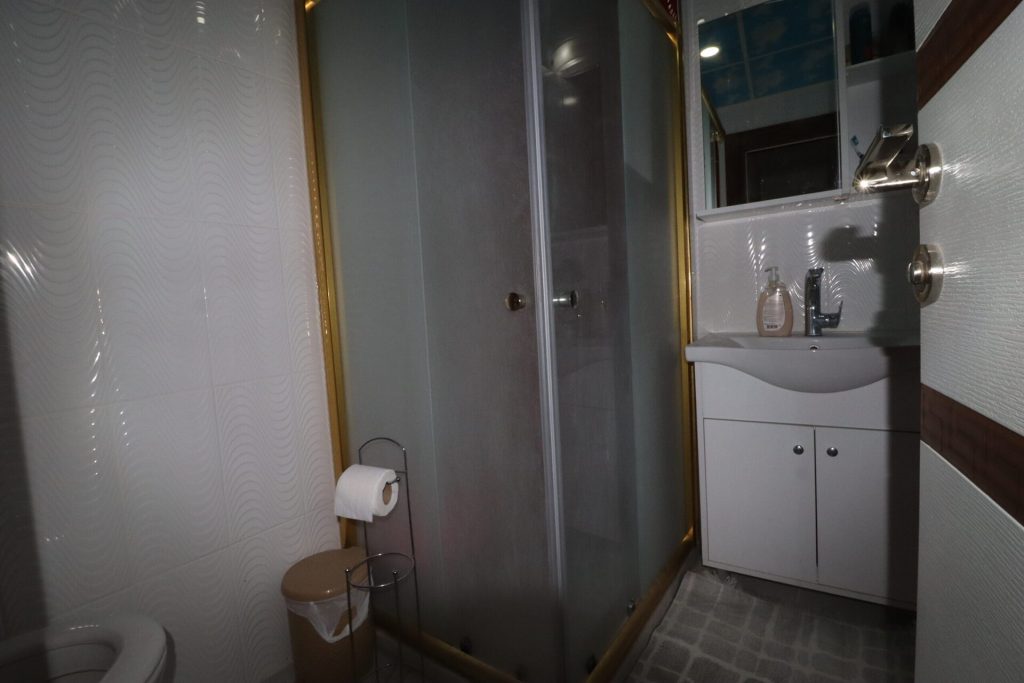 Mersin Erdemli Arpaçbahşiş Gümüştur 1 Sitesi Eşyalı Satılık 3+1 Lüks Daire