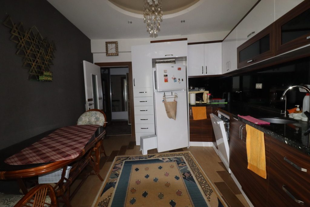 Mersin Erdemli Arpaçbahşiş Gümüştur 1 Sitesi Eşyalı Satılık 3+1 Lüks Daire