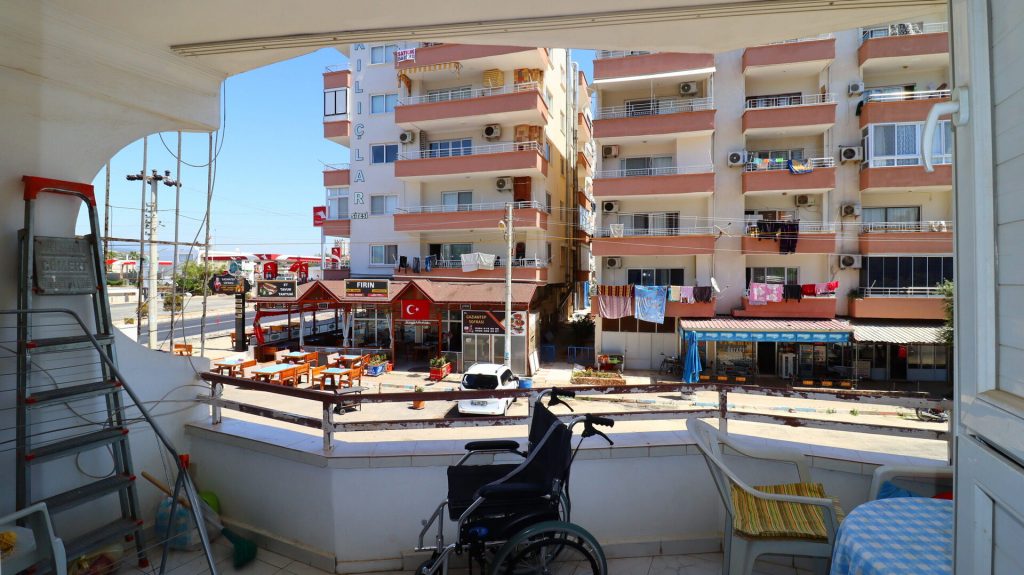 Mersin Erdemli Kocahasanlı Sahile 50 Metre Mesafede Satılık 1+1 Kelepir Daire