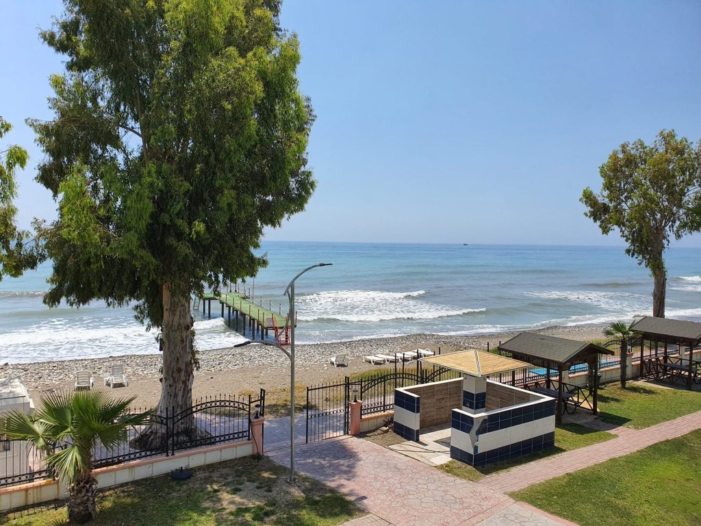 Mersin Erdemli Kargıpınarı Queenaba Sitesi Denize Sıfır Satılık Kafa Daire
