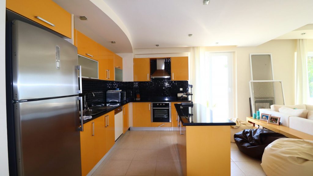 Mersin Erdemli Kargıpınarı Queenaba Sitesi Denize Sıfır Satılık Kafa Daire