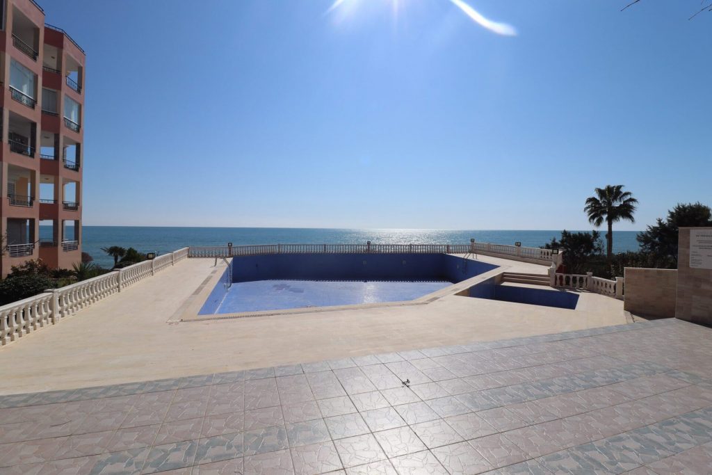 Mersin Erdemli Ayaş Club Alga Deniz Sıfır Satılık 3+1 Daire