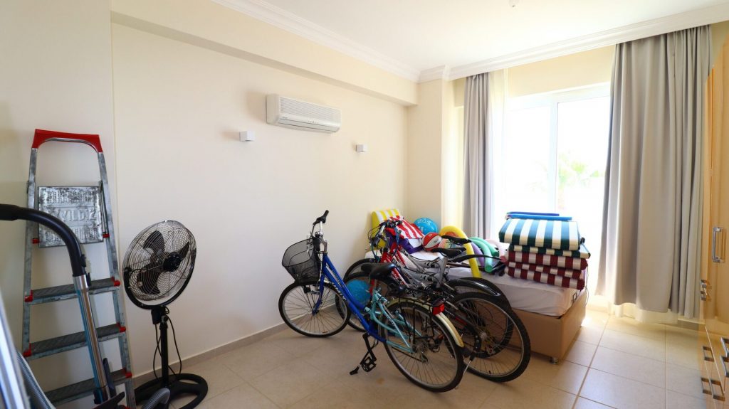Mersin Erdemli Kargıpınarı Queenaba Sitesi Denize Sıfır Satılık Kafa Daire