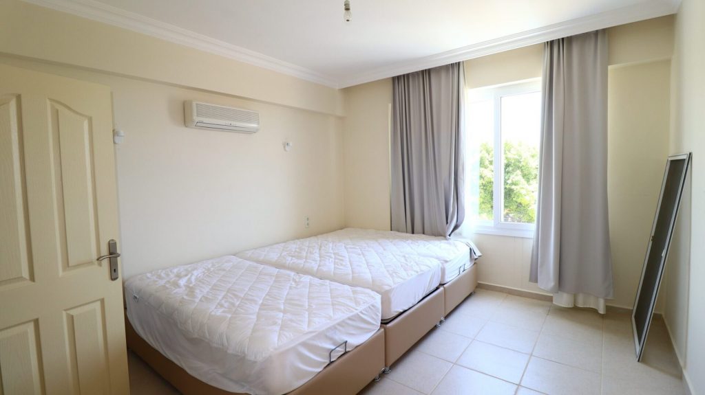 Mersin Erdemli Kargıpınarı Queenaba Sitesi Denize Sıfır Satılık Kafa Daire