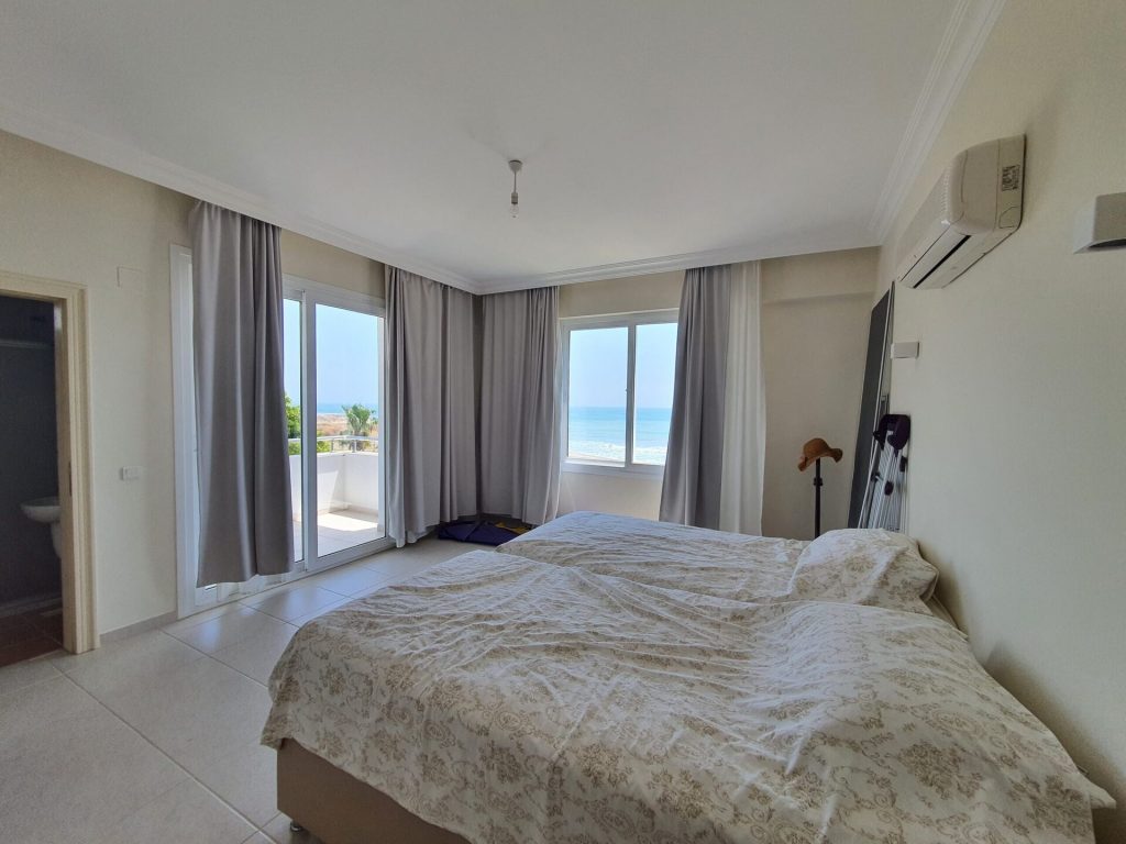 Mersin Erdemli Kargıpınarı Queenaba Sitesi Denize Sıfır Satılık Kafa Daire