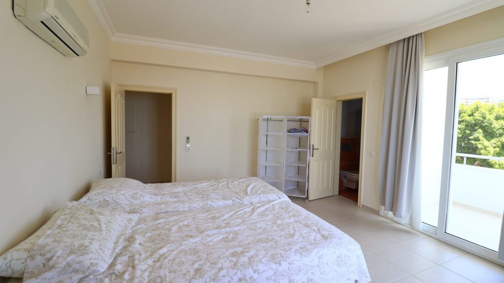 Mersin Erdemli Kargıpınarı Queenaba Sitesi Denize Sıfır Satılık Kafa Daire