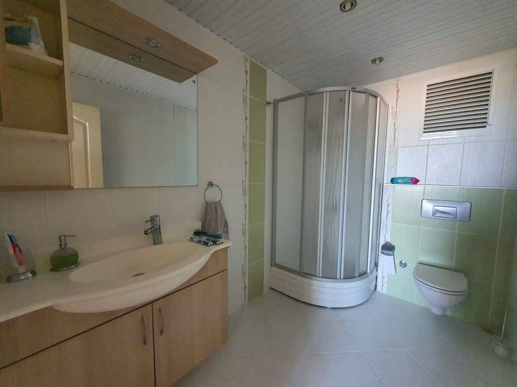Mersin Erdemli Ayaş Larissa Sitesi Eşyalı Satılık Deniz Manzaralı  3+1 Daire