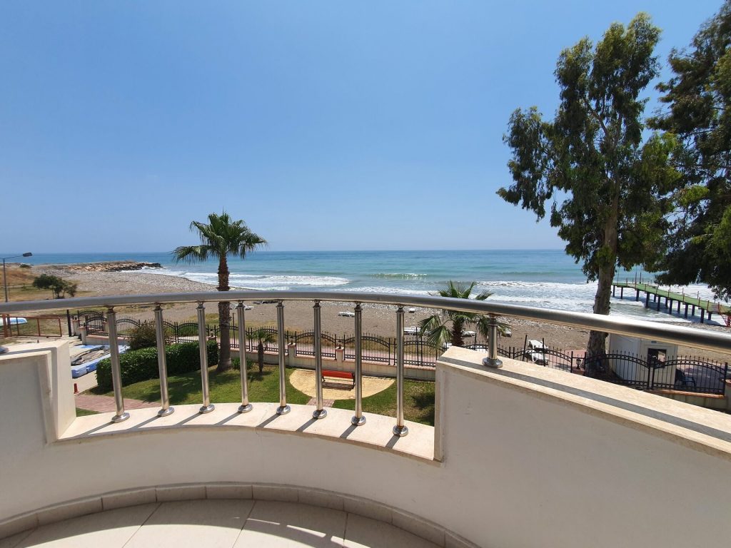 Mersin Erdemli Kargıpınarı Queenaba Sitesi Denize Sıfır Satılık Kafa Daire