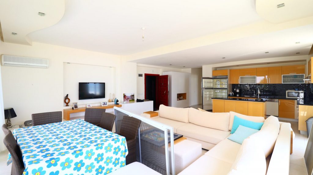 Mersin Erdemli Kargıpınarı Queenaba Sitesi Denize Sıfır Satılık Kafa Daire