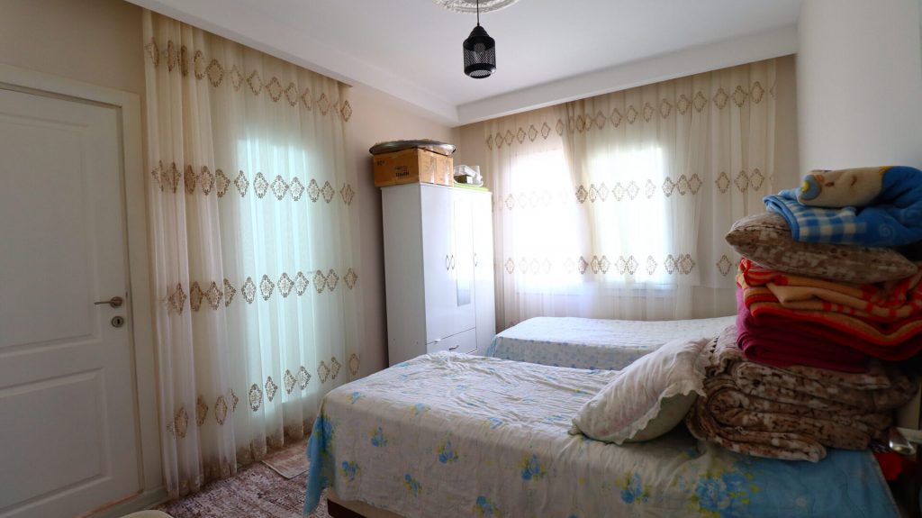 Erdemli Akdeniz Mahallesi Satılık Deniz Manzaralı 3+1 Daire 