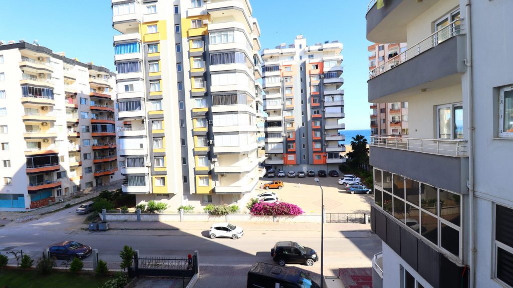 Erdemli Akdeniz Mahallesi Satılık Deniz Manzaralı 3+1 Daire 
