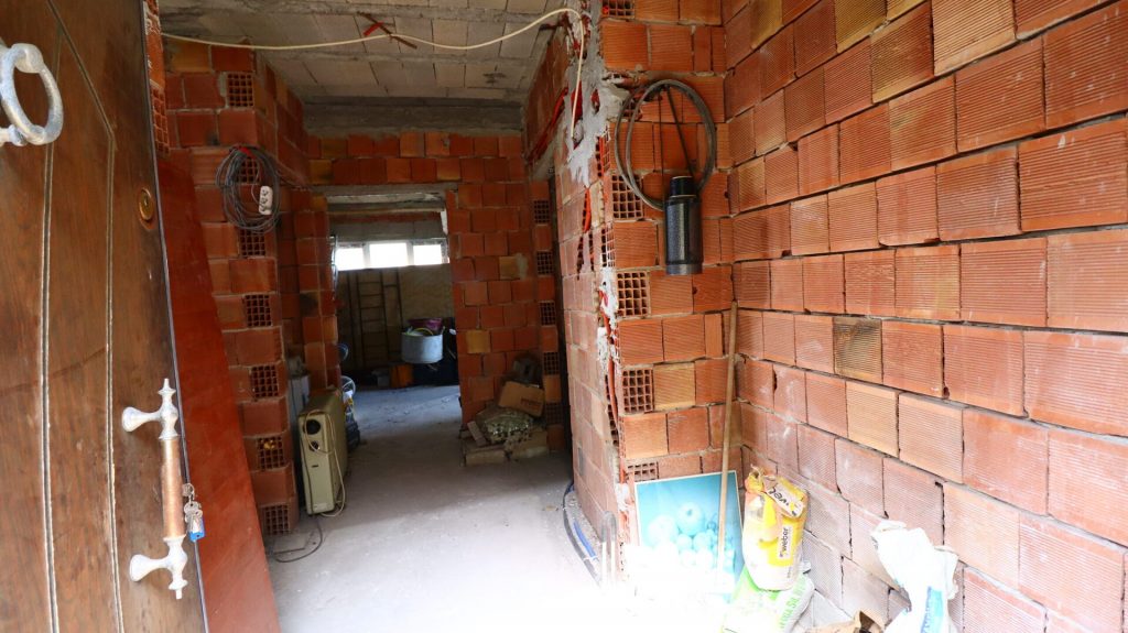 Mersin Erdemli Kargıpınarı  Satılık 5+1 Triplex Villa