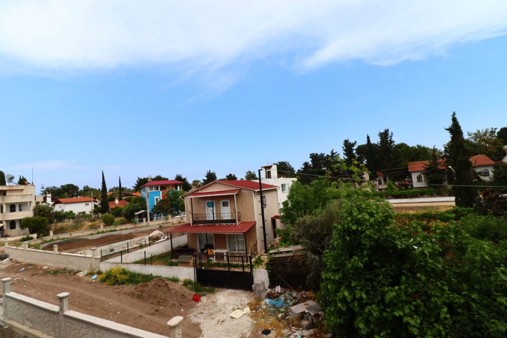 Mersin Erdemli Kargıpınarı  Satılık 5+1 Triplex Villa