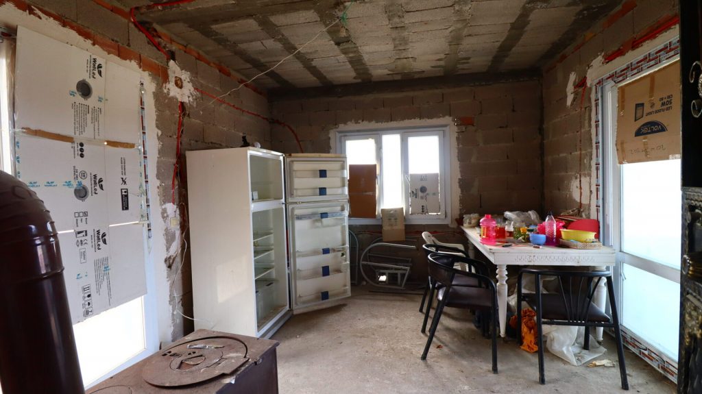 Mersin Erdemli Kargıpınarı  Satılık 5+1 Triplex Villa