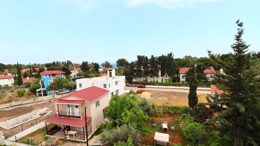 Mersin Erdemli Kargıpınarı  Satılık 5+1 Triplex Villa