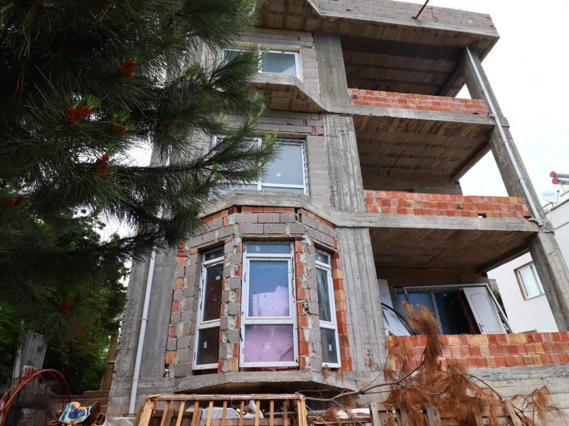 Mersin Erdemli Kargıpınarı  Satılık 5+1 Triplex Villa
