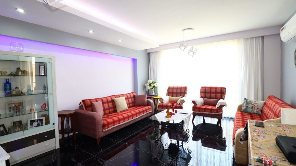 Mersin Erdemli Kumkuyu Altınportakal Sitesi Satılık 3+1 Bakımlı Daire