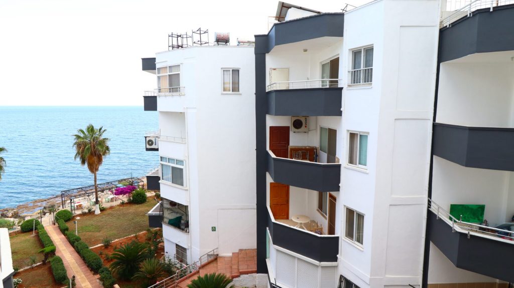 Mersin Erdemli Ayaş Denize Sıfır Uygun Satılık 2+1 Daire