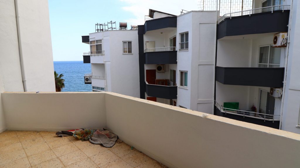 Mersin Erdemli Ayaş Denize Sıfır Uygun Satılık 2+1 Daire