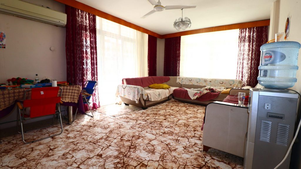 Mersin Erdemli Merkez Mahallesi Satılık Denize Yakın Masrafsız 3+1 Daire