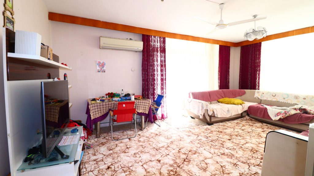 Mersin Erdemli Merkez Mahallesi Satılık Denize Yakın Masrafsız 3+1 Daire