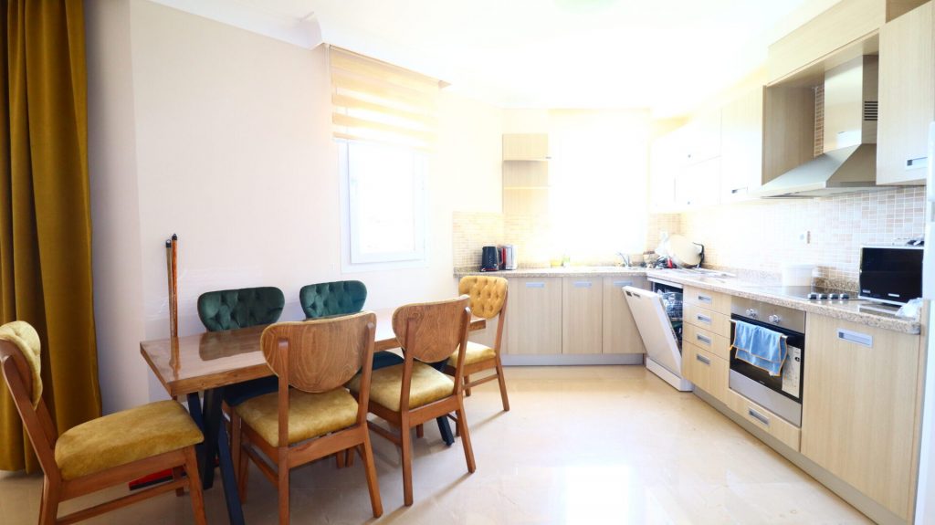 Mersin Erdemli Ayaş Larissa Sitesi Eşyalı Satılık Deniz Manzaralı  3+1 Daire