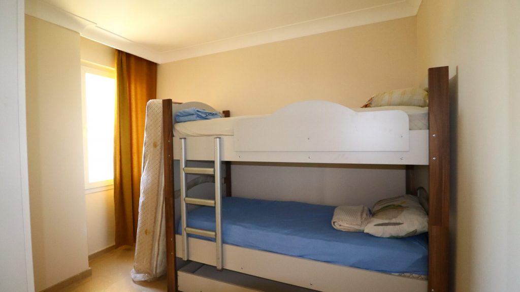 Mersin Erdemli Ayaş Larissa Sitesi Eşyalı Satılık Deniz Manzaralı  3+1 Daire