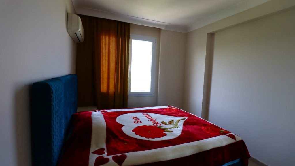 Mersin Erdemli Ayaş Larissa Sitesi Eşyalı Satılık Deniz Manzaralı  3+1 Daire
