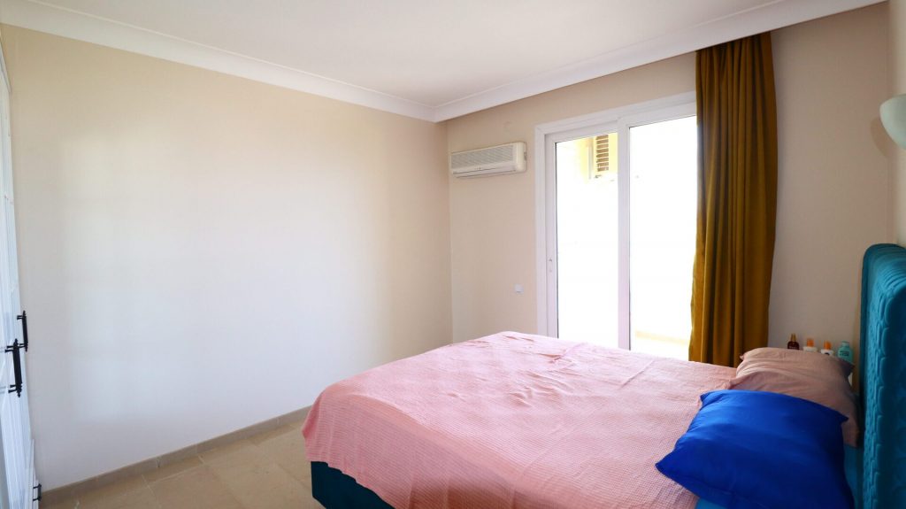 Mersin Erdemli Ayaş Larissa Sitesi Eşyalı Satılık Deniz Manzaralı  3+1 Daire